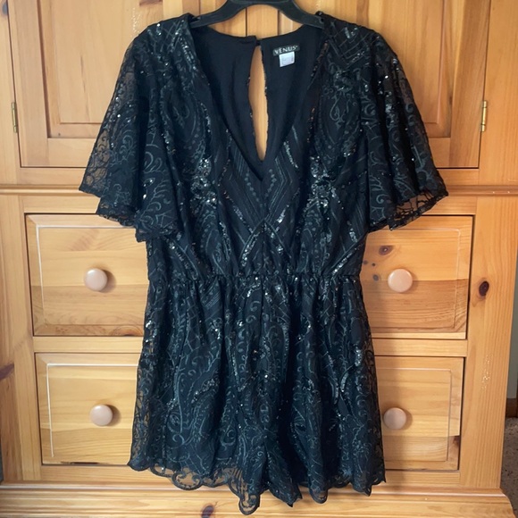 VENUS Pants - Lace/sequin romper